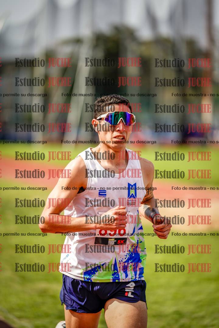 Fotos de los 3000 m llanos de varones