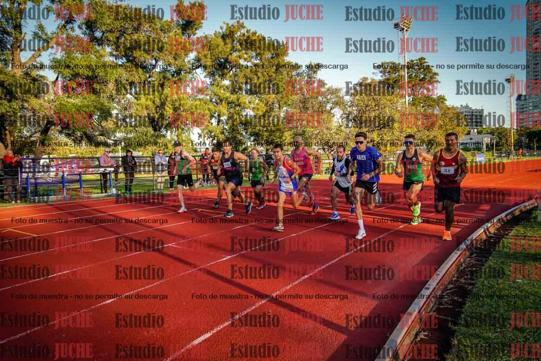 Fotos de los 3000 m llanos de varones