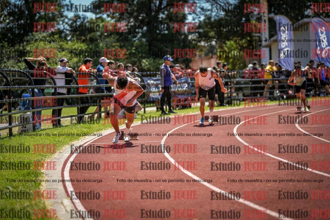 Fotos de los 400 m llanos de varones