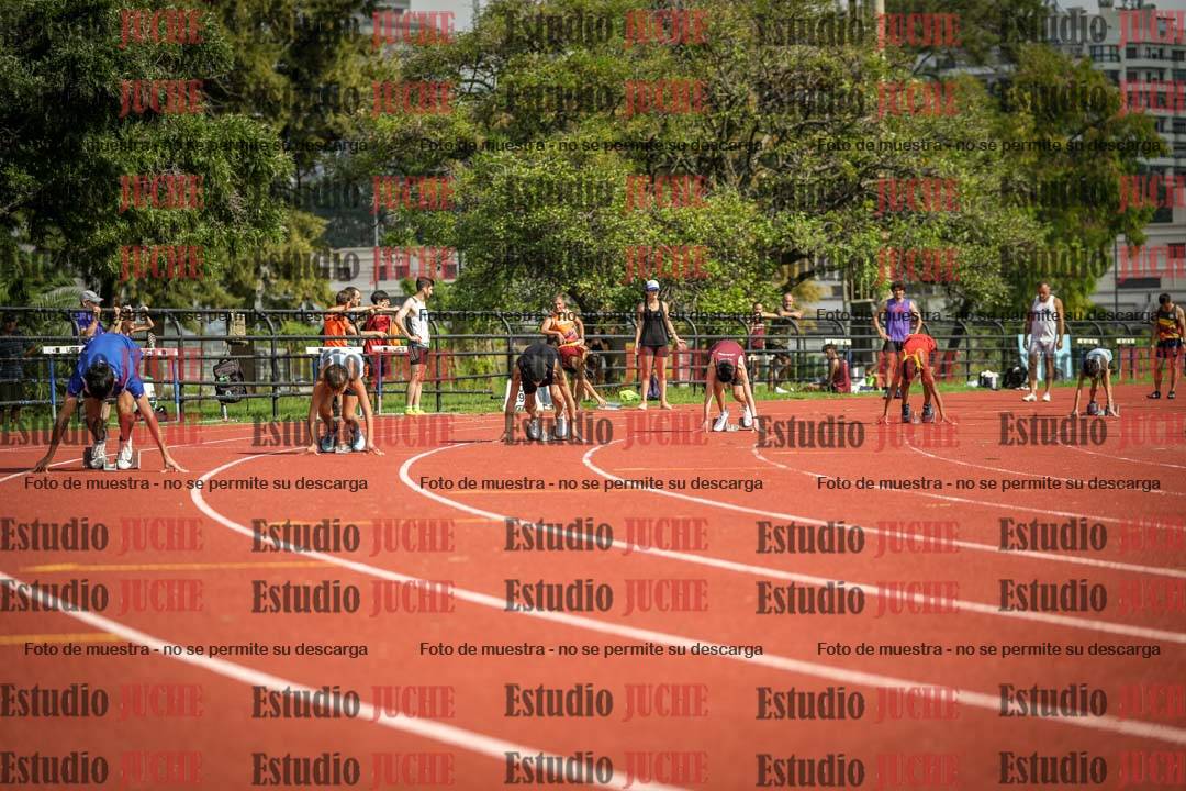 Fotos de los 200 m llanos de varones
