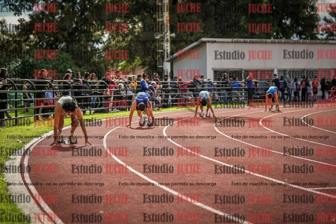 Fotos de los 400 m llanos de varones