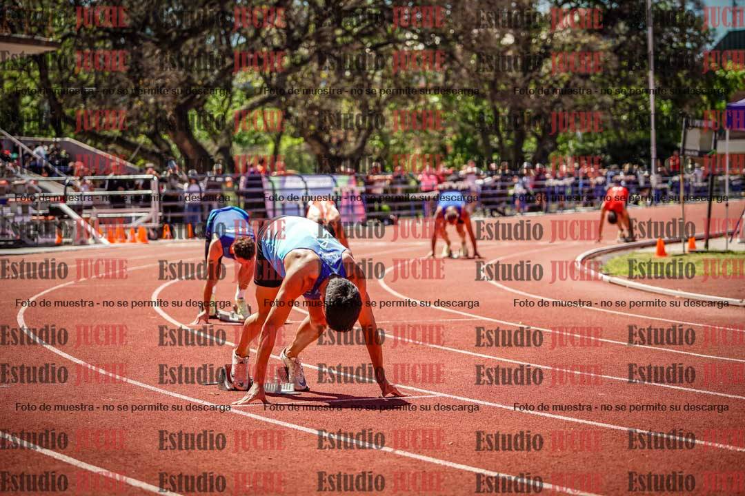Fotos de los 400 m llanos de varones