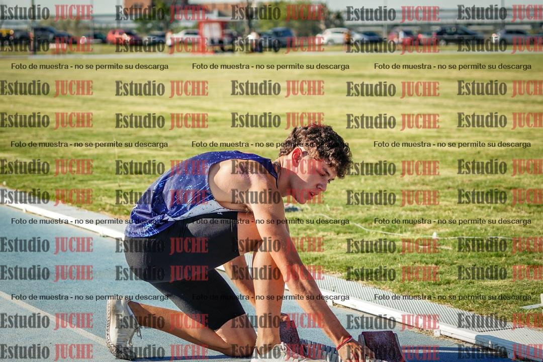 Fotos de los 400 m llanos de varones