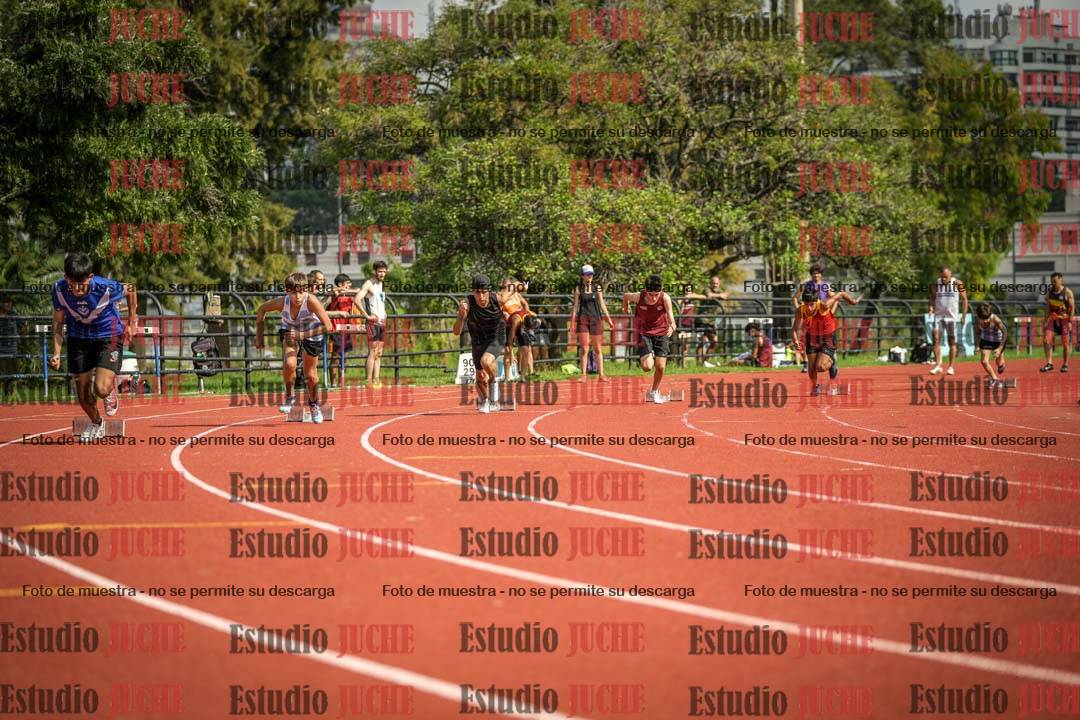 Fotos de los 200 m llanos de varones