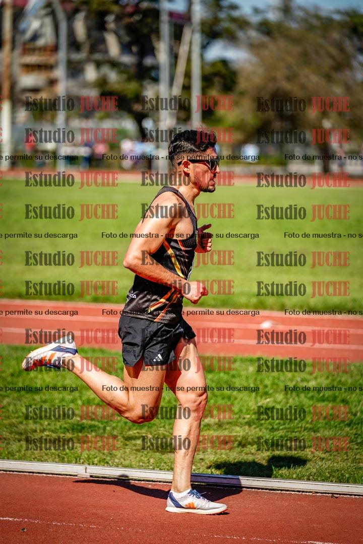 Fotos de los 5000 m llanos de mujeres y varones