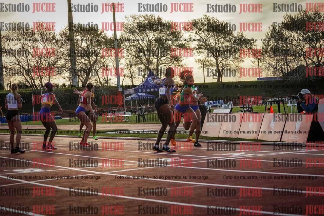 Fotos de los relevos 4x400 m de mujeres