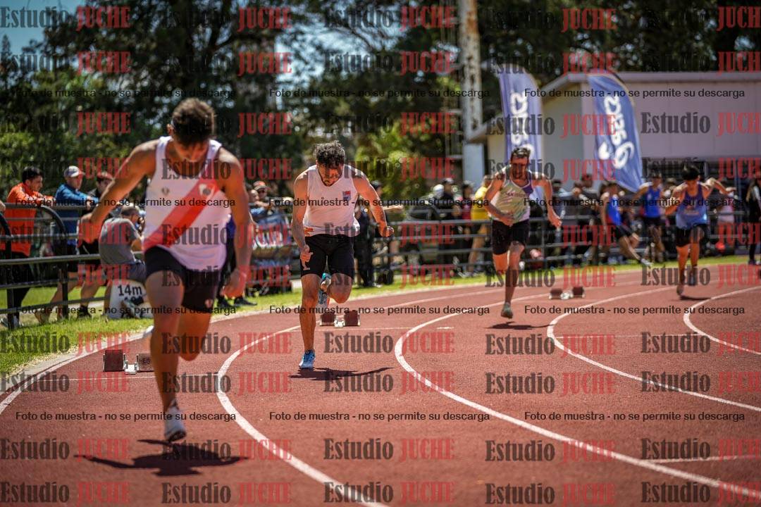 Fotos de los 400 m llanos de varones
