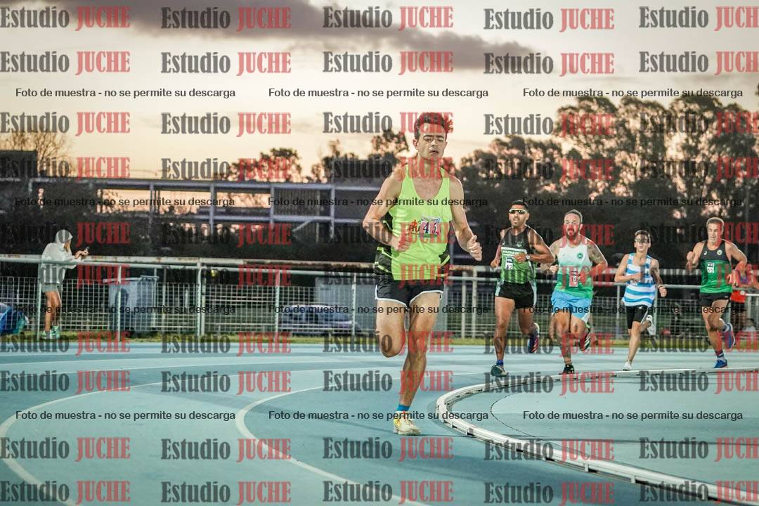 Fotos de los 3000 m llanos de varones