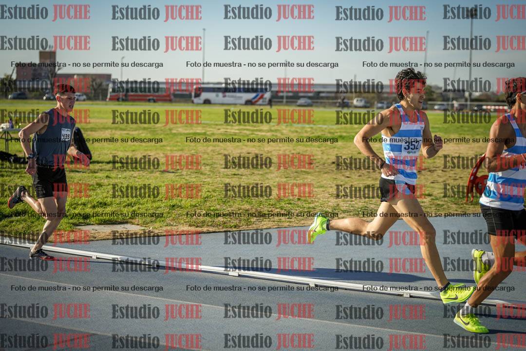 Fotos de los 1500 m llanos de varones