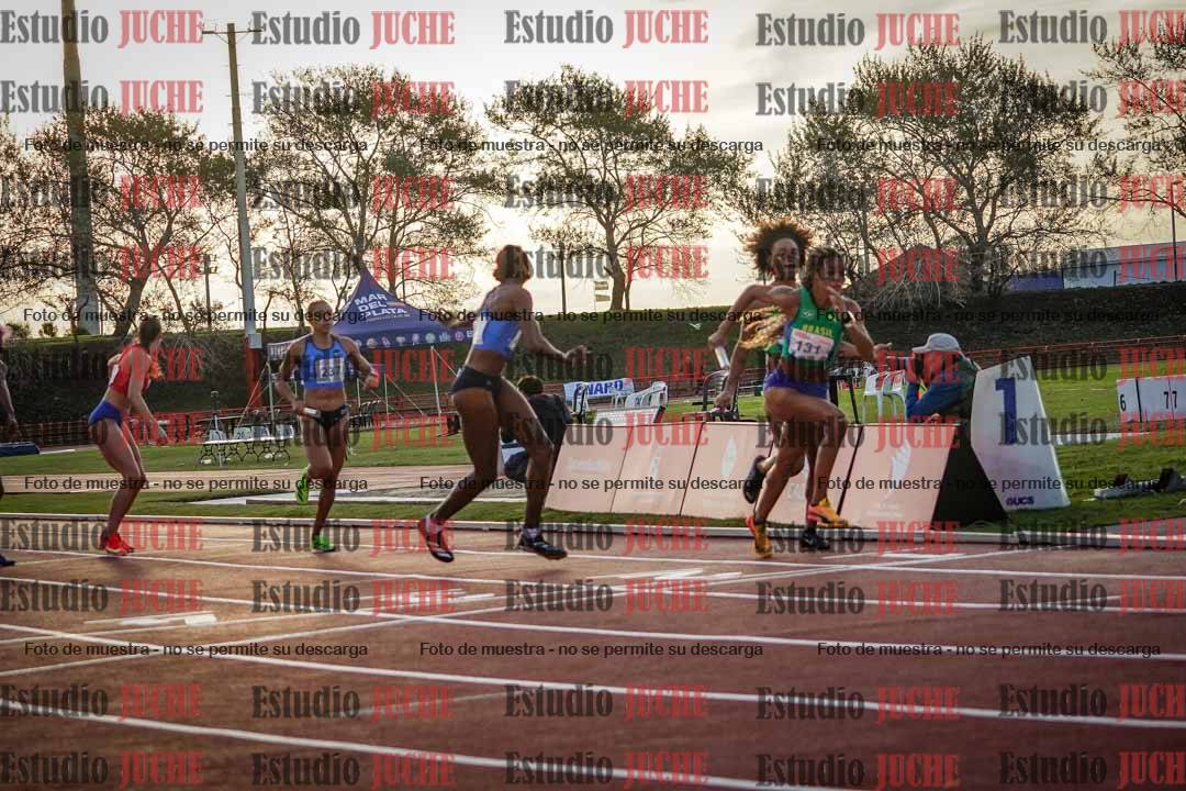 Fotos de los relevos 4x400 m de mujeres