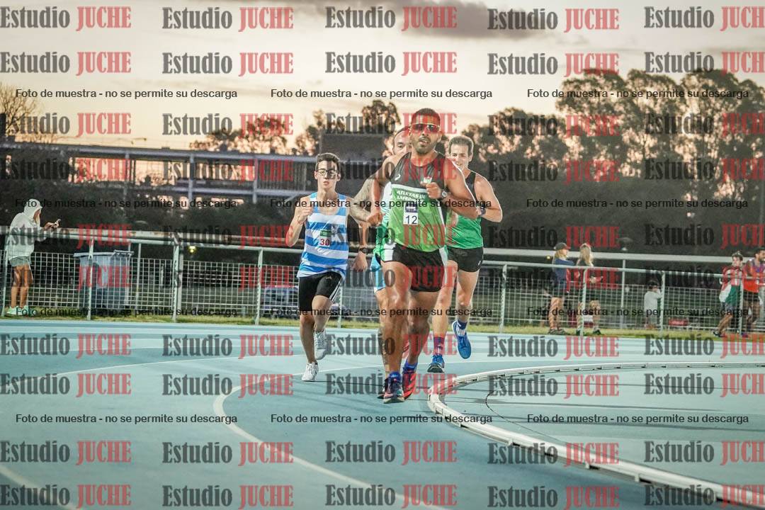 Fotos de los 3000 m llanos de varones
