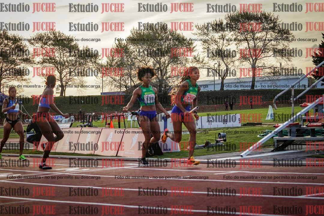 Fotos de los relevos 4x400 m de mujeres