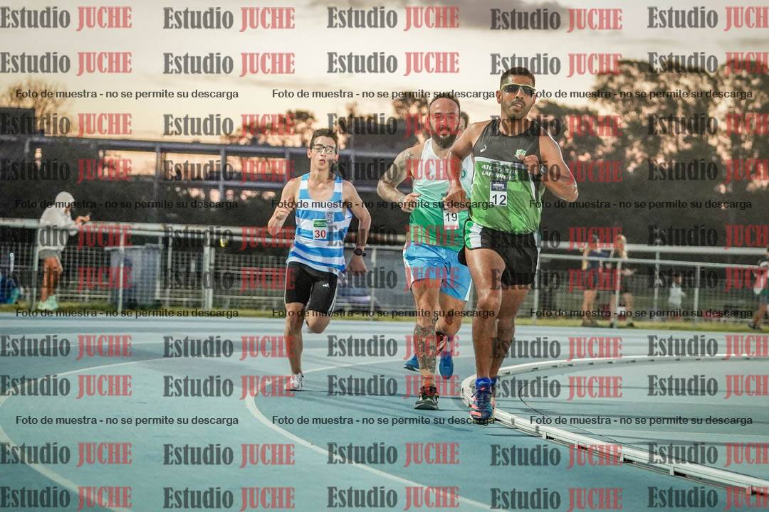 Fotos de los 3000 m llanos de varones