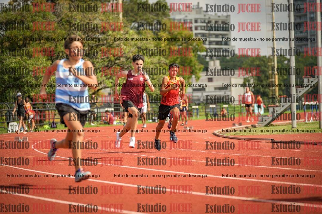 Fotos de los 200 m llanos de varones