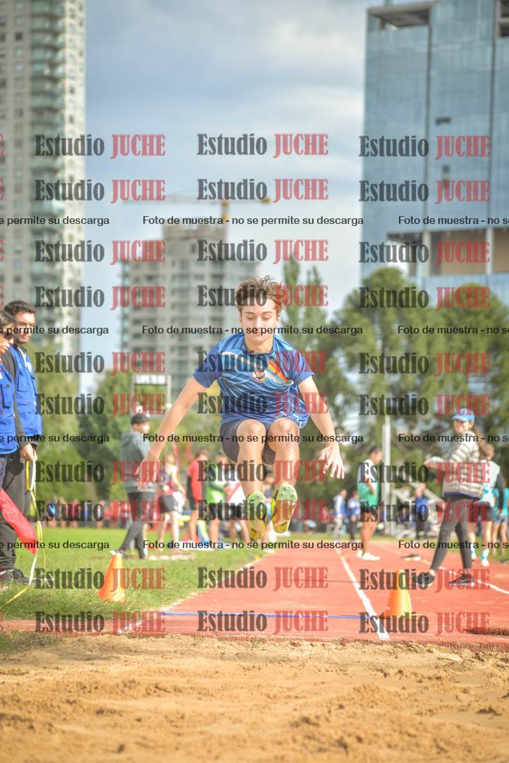 Fotos del salto en largo - varones U16