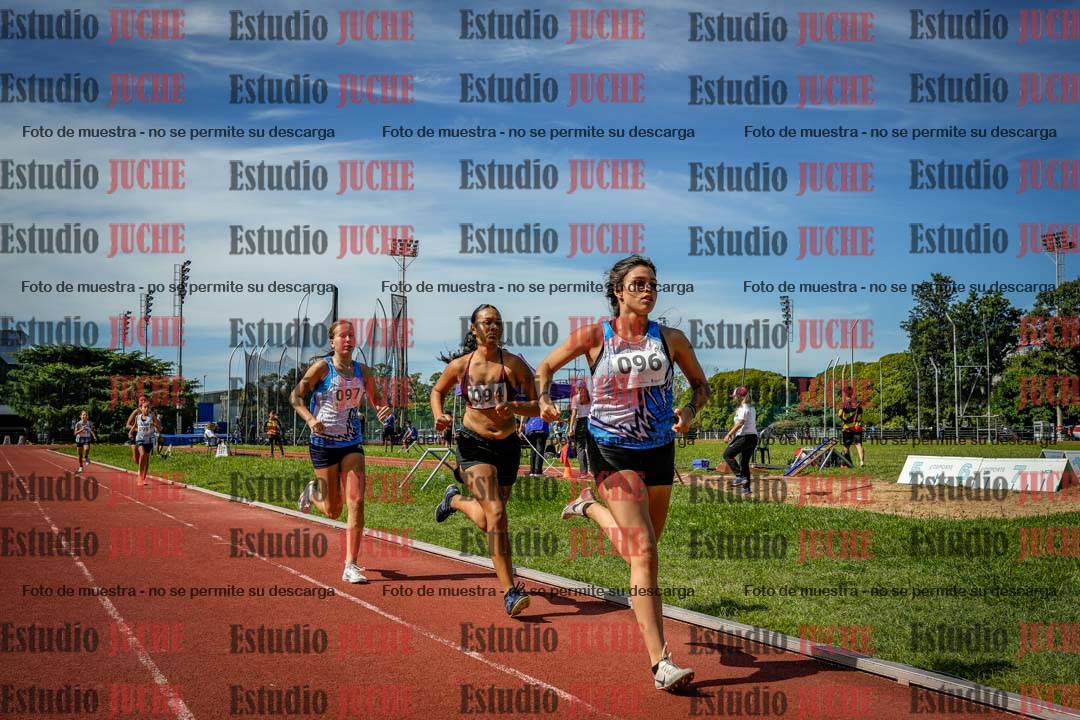 Fotos de los 600 m de mujeres