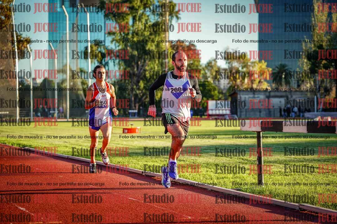 Fotos de los 3000 m llanos de varones