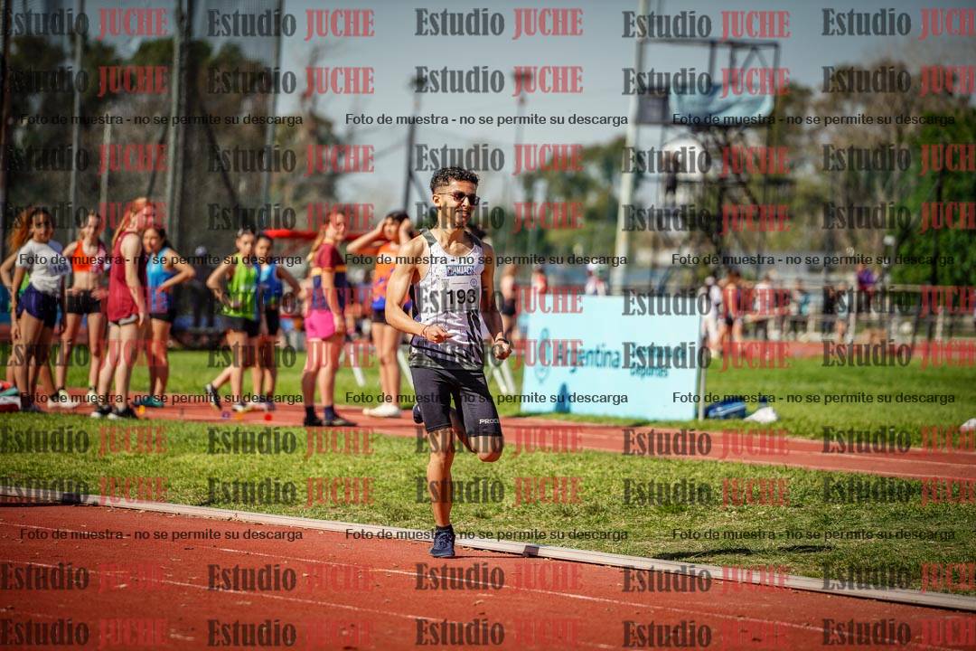 Fotos de los 600 m llanos de varones