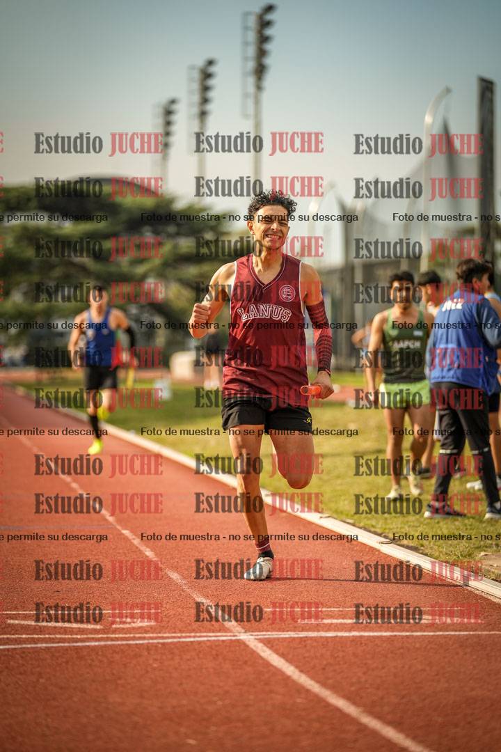 Fotos de las postas 4x400 m llanos de varones