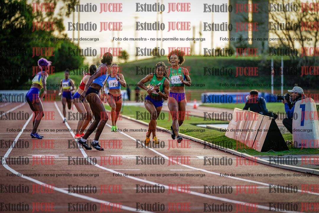 Fotos de los relevos 4x400 m de mujeres