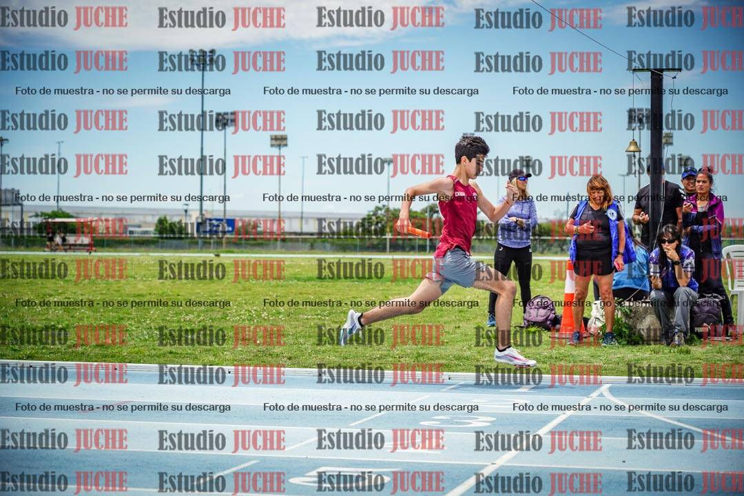 Fotos de las postas 4x200 m llanos de varones