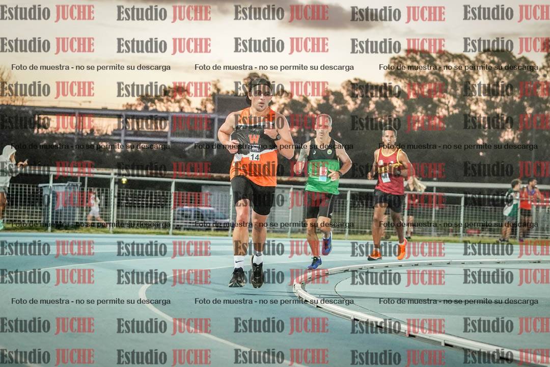 Fotos de los 3000 m llanos de varones