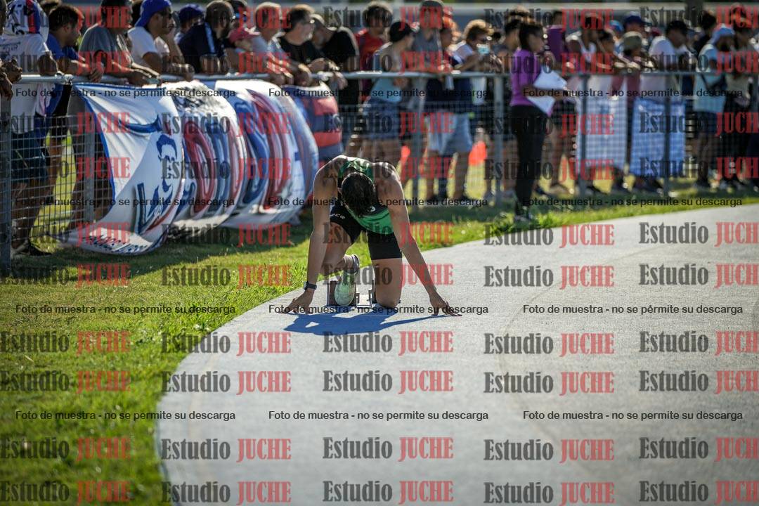 Fotos de los 400 m llanos de varones