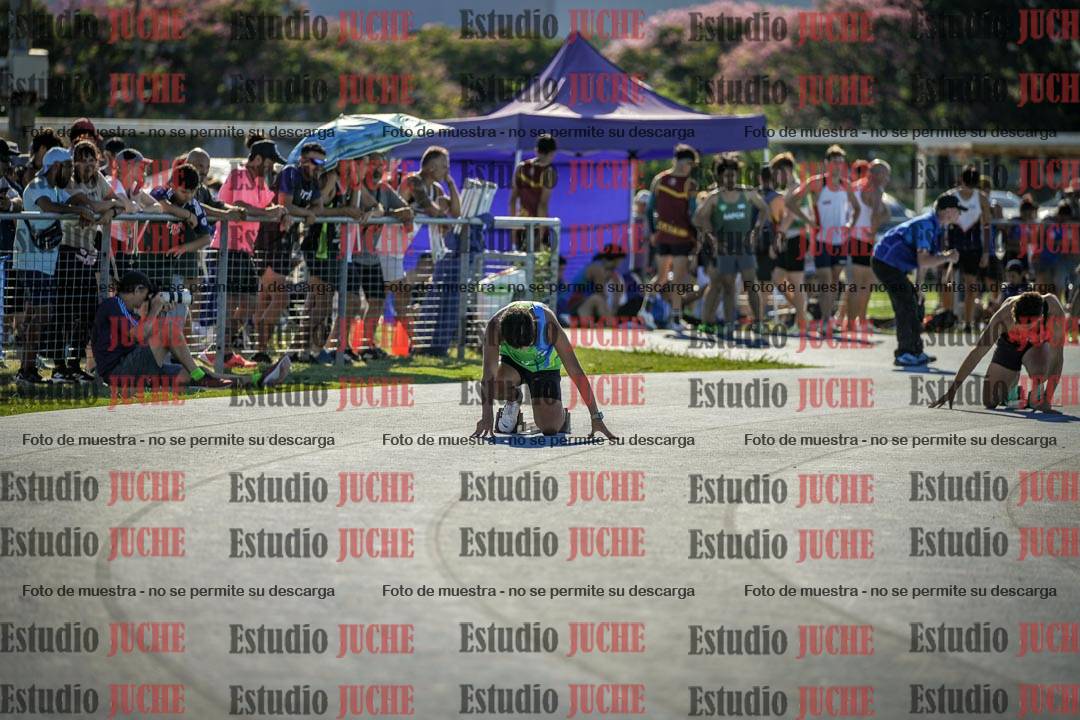 Fotos de los 400 m llanos de varones