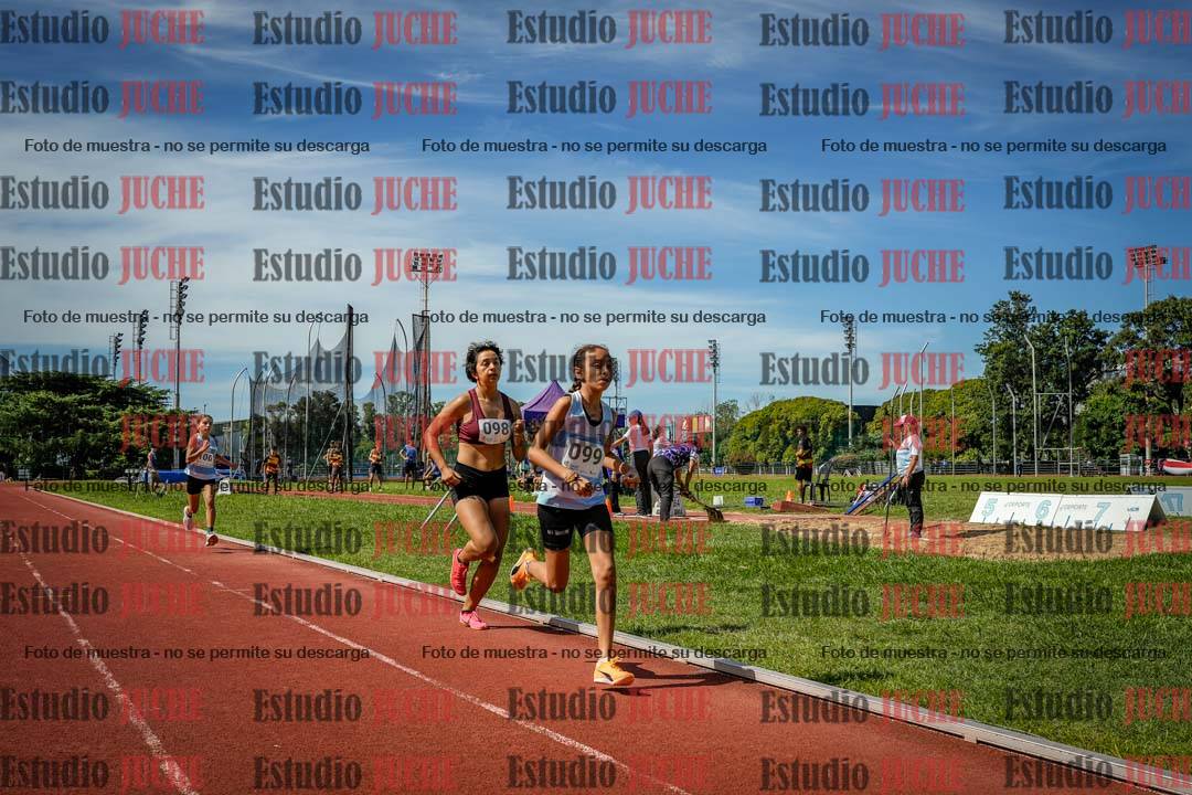 Fotos de los 600 m de mujeres