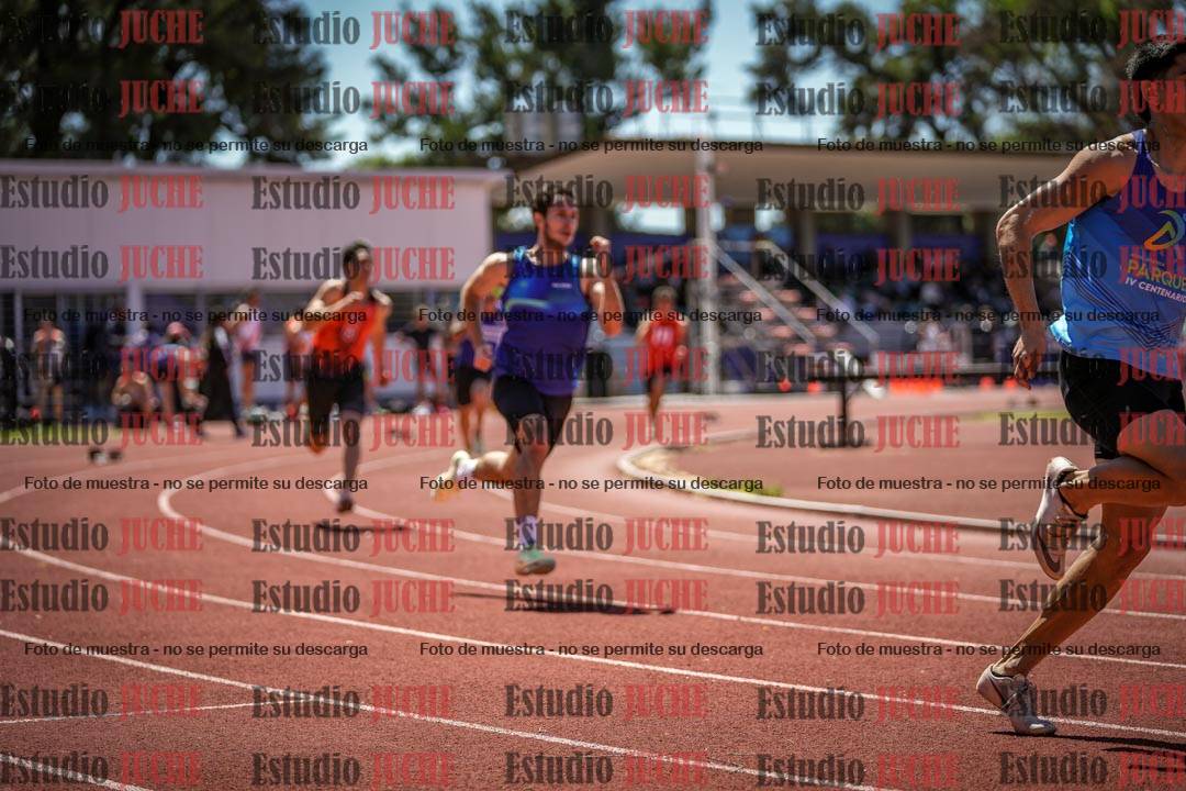 Fotos de los 400 m llanos de varones