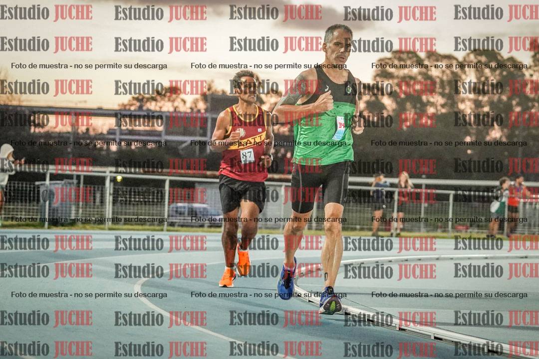 Fotos de los 3000 m llanos de varones