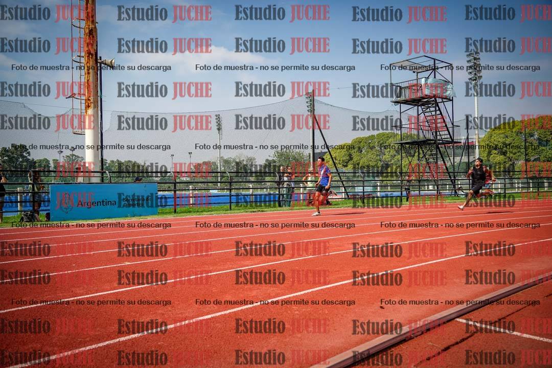 Fotos de los 200 m llanos de varones