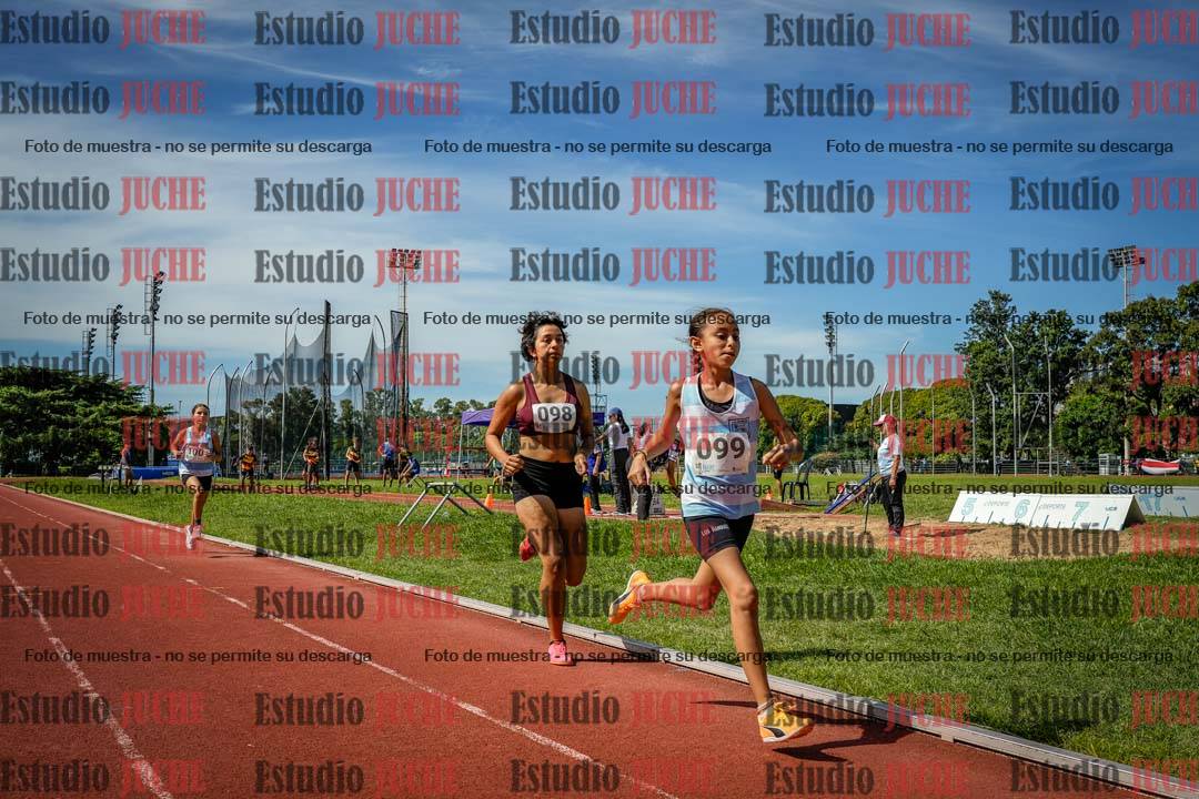 Fotos de los 600 m de mujeres