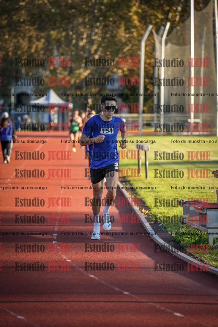 Fotos de los 3000 m llanos de varones