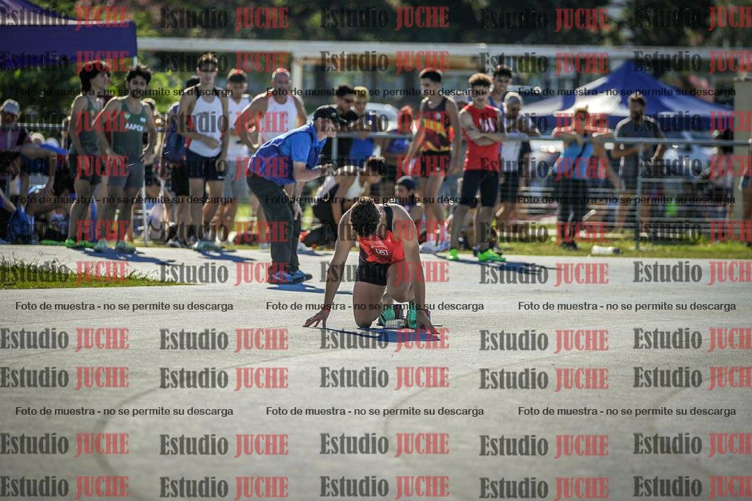 Fotos de los 400 m llanos de varones
