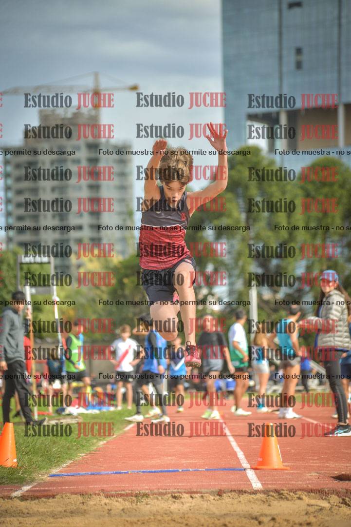 Fotos del salto en largo - varones U16
