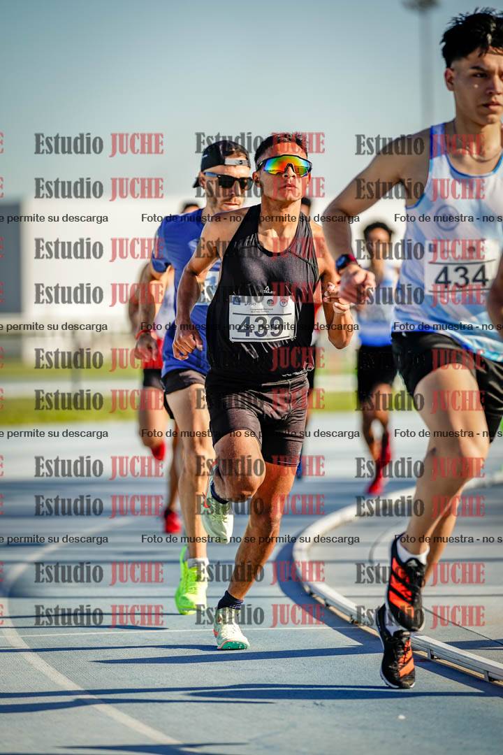 Fotos de los 1500 m llanos de varones