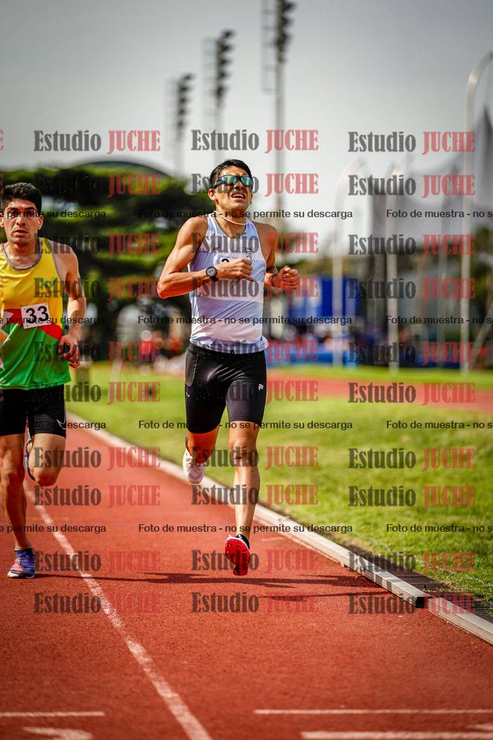 Fotos de los 3000 m llanos de varones