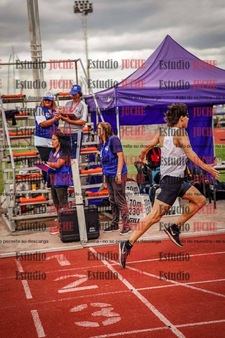 Fotos de los 800 m de varones