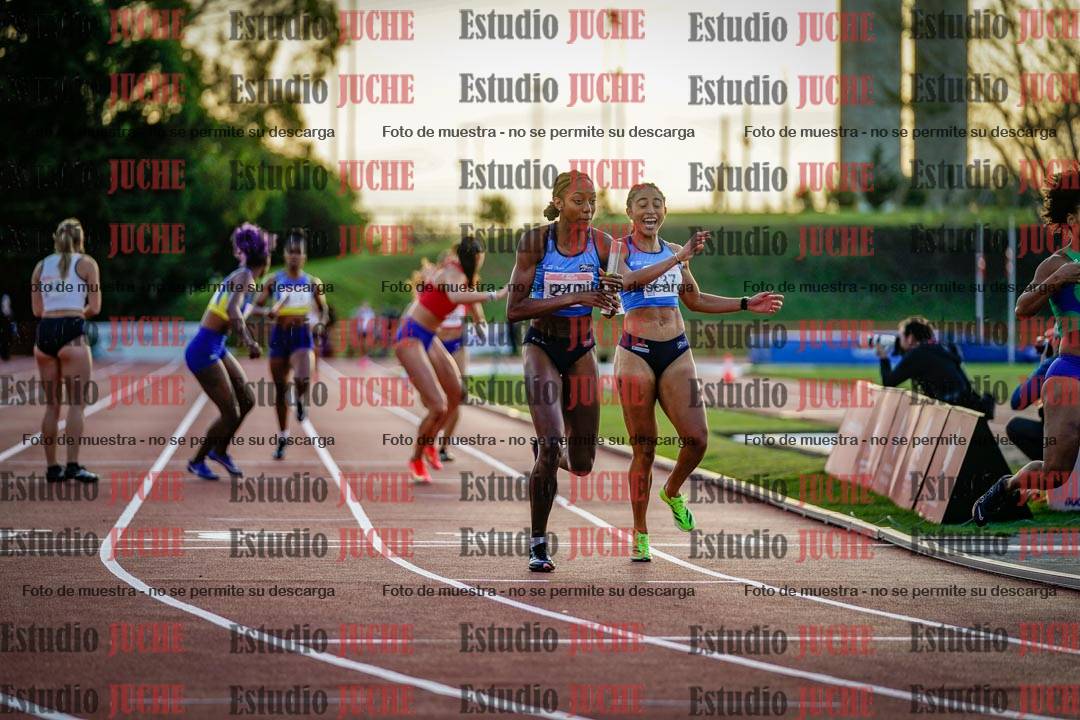 Fotos de los relevos 4x400 m de mujeres