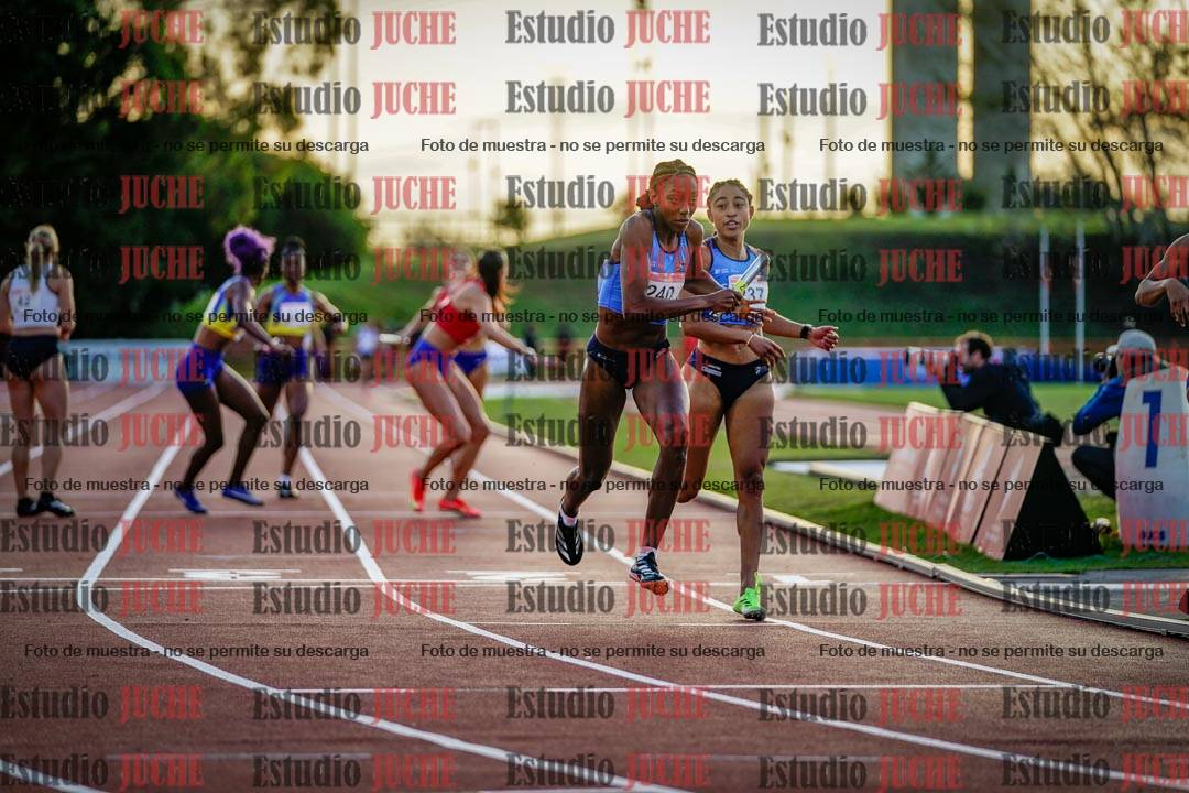 Fotos de los relevos 4x400 m de mujeres
