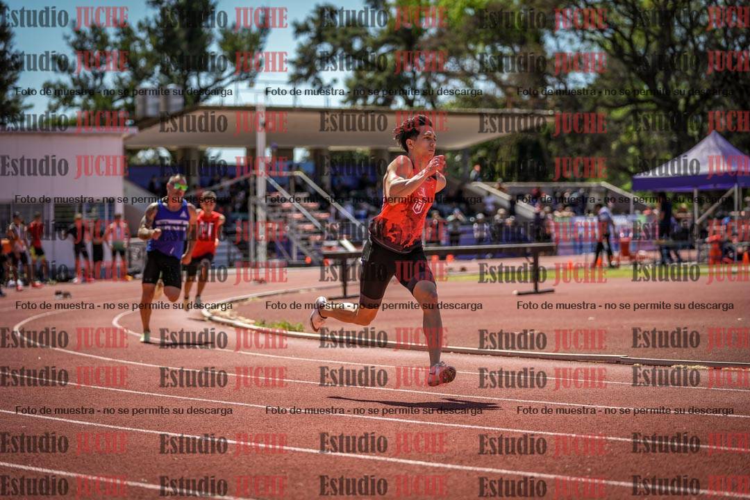 Fotos de los 400 m llanos de varones