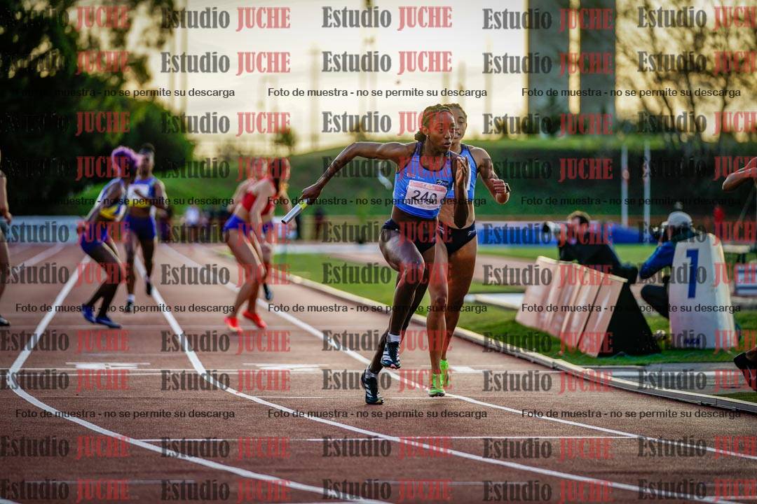 Fotos de los relevos 4x400 m de mujeres
