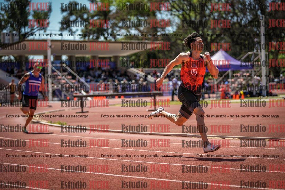 Fotos de los 400 m llanos de varones