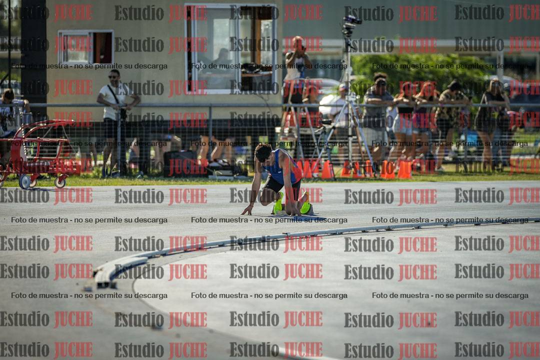 Fotos de los 400 m llanos de varones