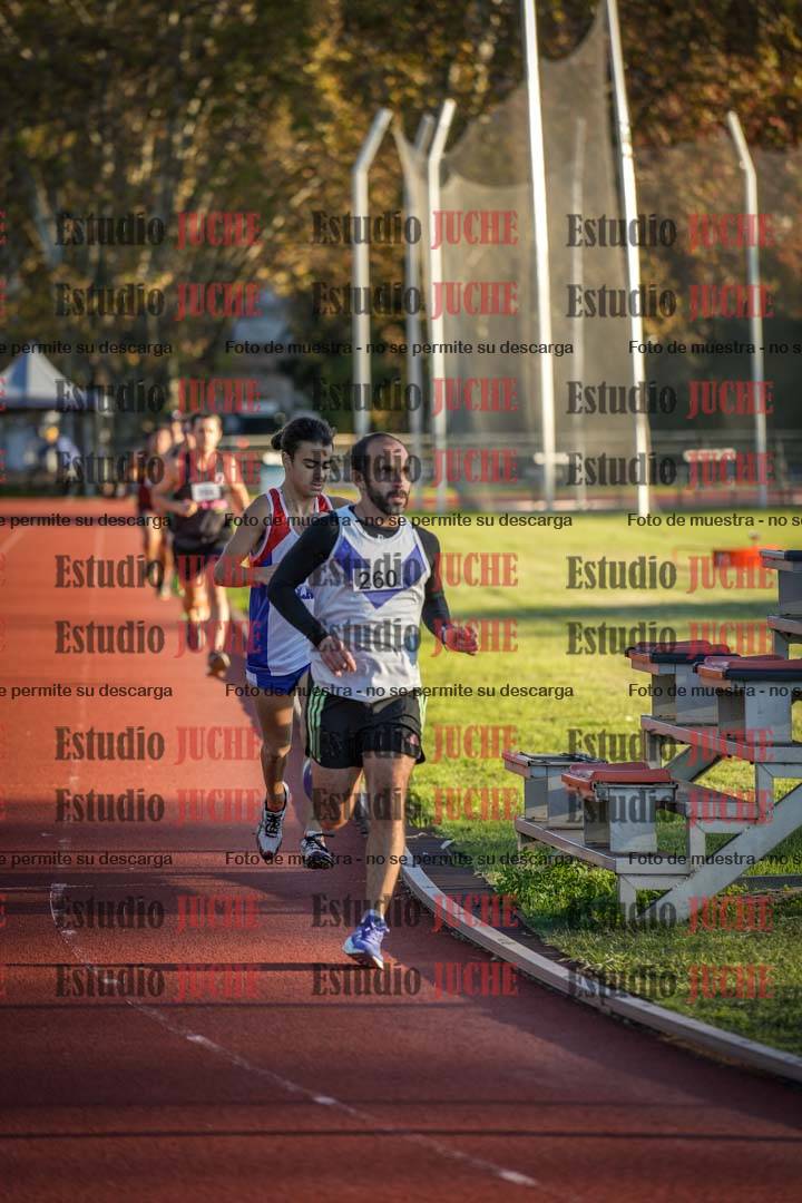 Fotos de los 3000 m llanos de varones