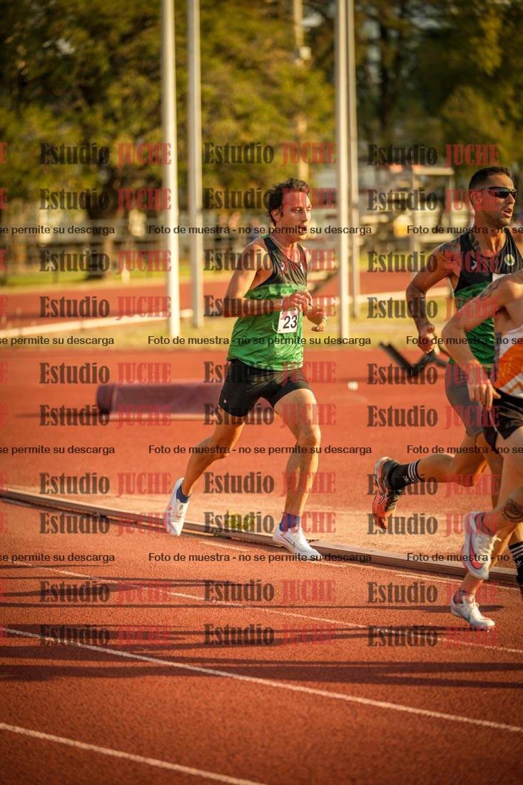 Fotos de los 5000 m llanos de mujeres y varones