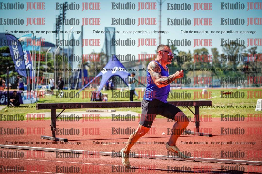 Fotos de los 400 m llanos de varones