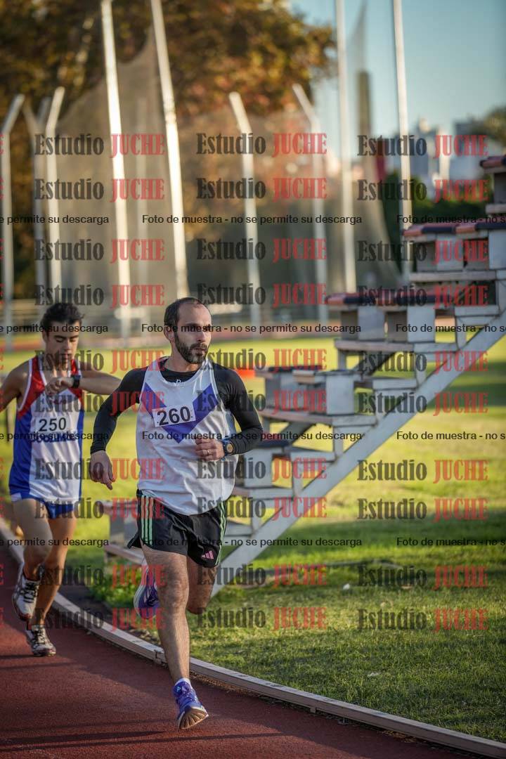 Fotos de los 3000 m llanos de varones