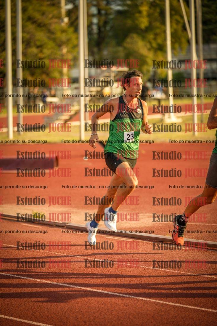 Fotos de los 5000 m llanos de mujeres y varones